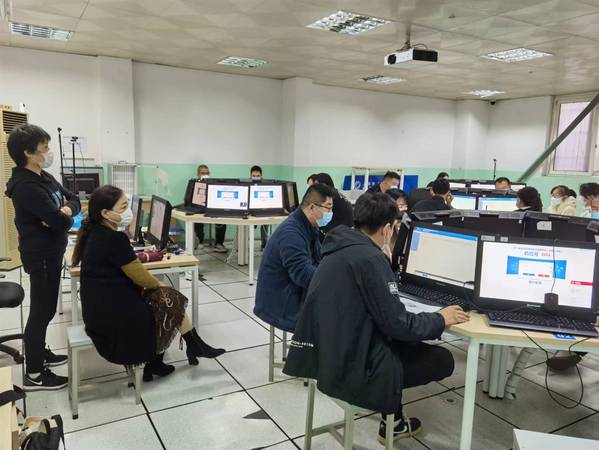 上海市現代流通學校順利完成2022年初中級經濟師考試4